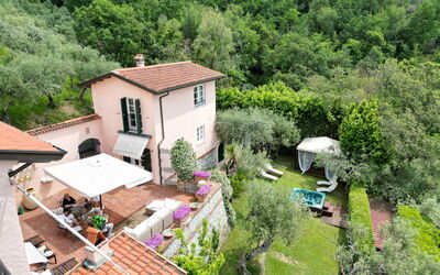 Villetta Verde: Plante, Bâtiment, Propriété, Arbre, Fenêtre, Maison, Zone Résidentielle, Quartier, Design Urbain, Immobilier