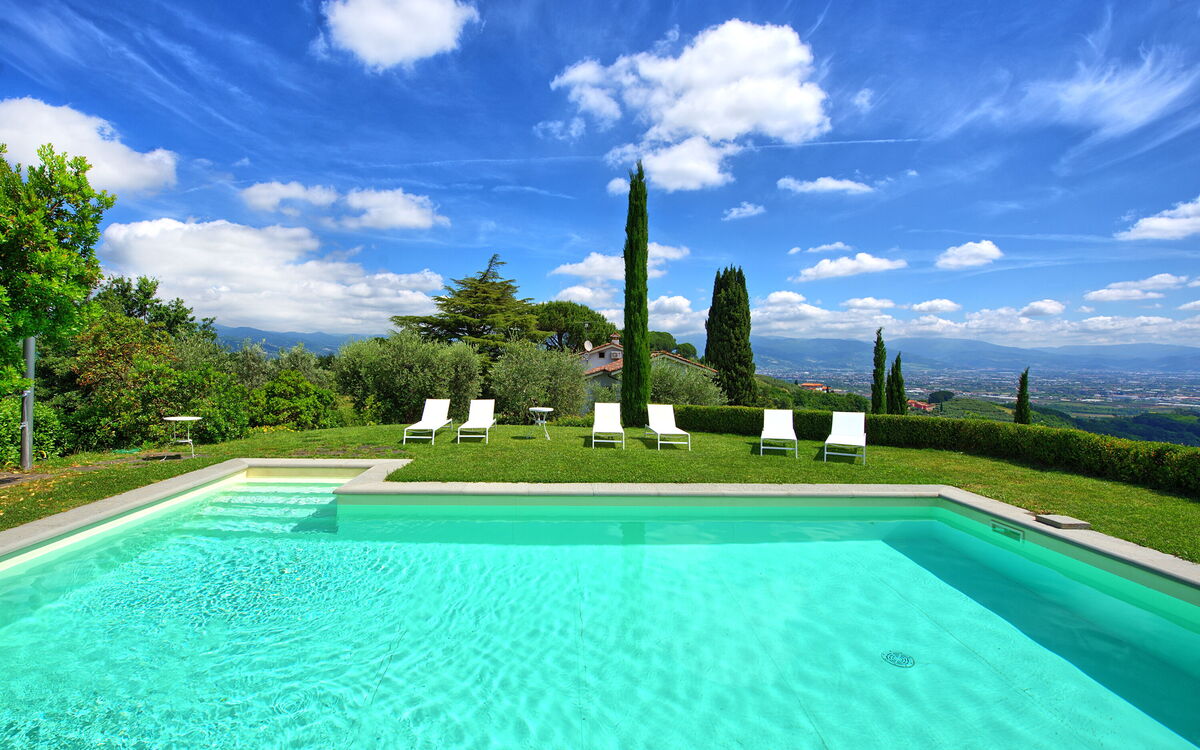 Villa Mami