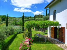 Villa Mami