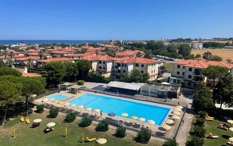Suite Mareconero: Piscine, Recours, Des Loisirs, Ville Resort, Hôtel, Thermes
