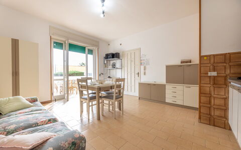 Apartment Living In Baia Verde - Gallipoli: Meubles, Cabinetry, Propriété, Table, Bois, Éclairage, Design Intérieur, Sol, Comptoir, Sol
