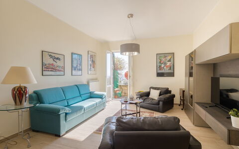 Casa Maria: Meubles, Design Intérieur, Sol, Canapé, Mur, Sol, Pièce, Salon, Plafond, Bois