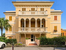 Casa con Accesso Privato al Mare, Parcheggio, Bogl