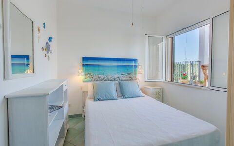 Casa Laura: Bleu, Appartement, Domicile, Sol, Pièce, Chambre, Literie, Lit, Peindre, Balcon