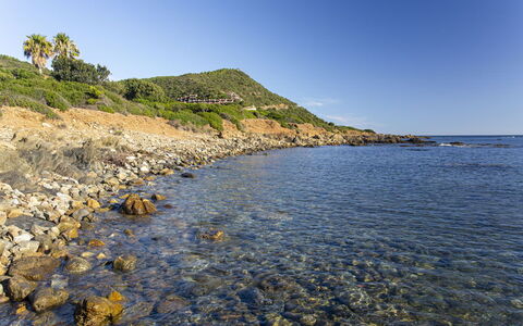 Villetta Seaside Sardegna: Bleu, L'Eau, Plan D'Eau, Côte, Roche, Cotiers Et Relief Océaniques, Mer, Paysage Naturel, Horizon, Rive