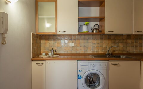 Villetta Mare Blu With Pool, Country Village, Stin: Comptoir, Principaux Appliance, Luminaire Plomberie, Machine À Laver, Évier, Sol, Design Intérieur, Robinet, Cuisine, Cabinetry