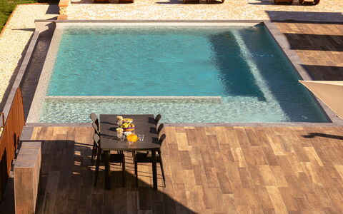 Il Borgo, Borgo Campassini, Monteriggioni: Piscine, Bois, Sol, Sol, Composite, Mobilier De Jardin, Tache De Bois, Dalle, Dur, Parquet