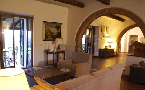 Villa del Lago: Meubles, Design Intérieur, Mur, Sol, Bois, Pièce, Canapé, Chaise, Salon, Table