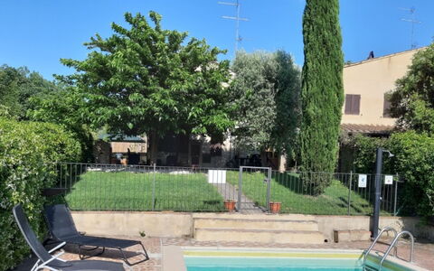Il Bosco: Zone Résidentielle, Arbuste, Piscine, Ombre, Jardin, Hacienda, Arrière-Cour, Biens, Cour