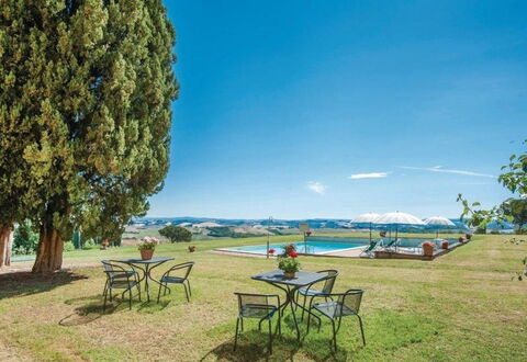 Il Tinaio: Bleu, Aménagement Paysager, Parc, Piscine, Villa