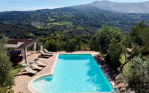 Poggio Aperto: Piscine, Recours, Établissements Humains, Eco Hôtel, Chaîne De Montagnes, Hacienda, Villa, Ville Resort, Biens, Ferme
