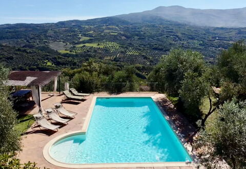 Poggio Aperto: Piscine, Recours, Établissements Humains, Eco Hôtel, Chaîne De Montagnes, Hacienda, Villa, Ville Resort, Biens, Ferme