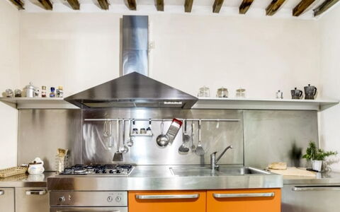 Mulino della Frateria: Cuisine, Appareil De Cuisine, Comptoir, Principaux Appliance, Cuisinière, Électroménager, Design Intérieur, Le Fourneau, Sol