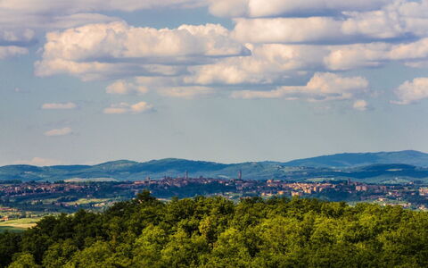Villa Giuncheto: Ciel, Bleu, Jour, La Nature, Environnement Naturel, Horizon, Colline, Nuage, Paysage Naturel, Prairie