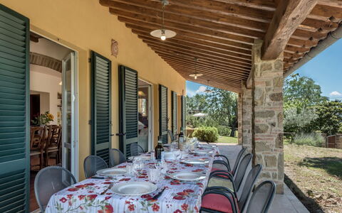 Bellaria: Domicile, Porte, Mobilier De Jardin, Chalet, Porche, Biens, Chaise, Table Cuisine Et Salle A Manger, Ombre, Ferme