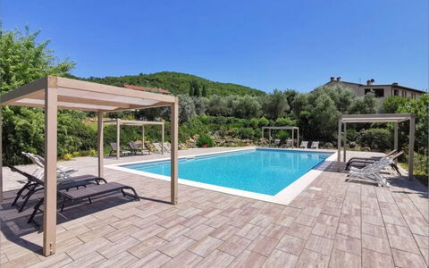 Podere della Madonna Villa: Piscine, Mobilier De Jardin, Recours, Composite, Dalle, Ombre, Eco Hôtel, Plate-Forme, Patio, Structure En Plein Air