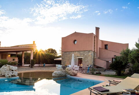 Villa dello Zingaro: Piscine, Recours, Biens, Caractéristique De L'Eau, Hacienda, Villa, Eco Hôtel, Aménagement Paysager, Thermes, Manoir