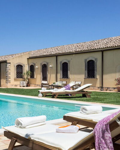 Villa del Sirio: Hacienda, Cour, Biens, Recours, Piscine, Hôtel, Villa, Plante D'Appartement, Pot De Fleur