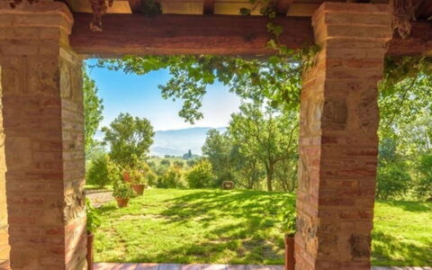 Podere Contignano: Paysage Naturel, Lot Terre, Jardin, Prairie, Aménagement Paysager, Pelouse, Brique, Colonne, Plantation, Arrière-Cour