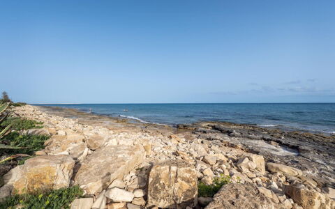 Villa delle Palme: Ciel, Bleu, L'Eau, Plan D'Eau, Horizon, Côte, Roche, Mer, Plage