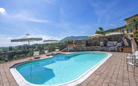 Villa Lucente: Piscine, Recours, Mobilier De Jardin, Hôtel, Eco Hôtel, Ville Resort, Villa