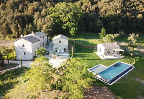 Villa Piuma: Domicile, Maison, Chalet, Lot Terre, Zone Rurale, Biens, Piscine, Ferme, Village, Aménagement Paysager