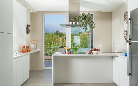 Villa del Faro: Cuisine, Comptoir, Meubles, Appareil De Cuisine, Design Intérieur, Cabinetry, Sol, Principaux Appliance, Bois, Sol