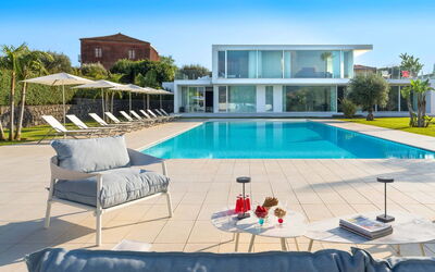 Villa Contemporanea: Piscine, Recours, Zone Résidentielle, Biens, Thermes, Villa, Eco Hôtel, Manoir, Hacienda, Aménagement Paysager