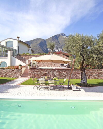 Tenuta le Selve: Biens, Piscine, Hacienda, Villa, Recours, Chaîne De Montagnes, Manoir, Ferme, Eco Hôtel, Cour