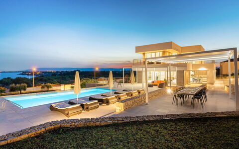 Villa Nina: Biens, Recours, Villa, Manoir, Piscine, Eco Hôtel, Hôtel, Appartement Penthouse, Ville Resort