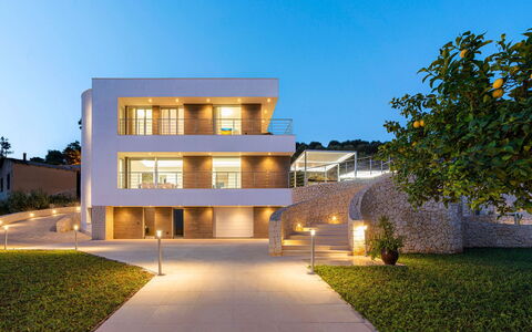 Villa Nina: Balcon, Biens, Villa, Manoir