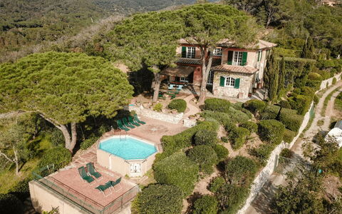 Villa Magazzini: Domicile, Biens, Recours, Côte, Jardin, Villa, Aménagement Paysager, Eco Hôtel, Manoir