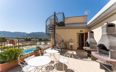 Le Fontane Apartments In Villasimius: Appartement, Meubles, Chaise, Balcon, Plante D'Appartement, Recours, Hôtel, Piscine, Table Cuisine Et Salle A Manger