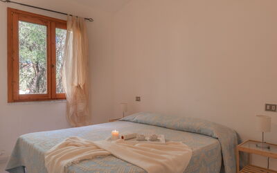 Appartamento Il Sole: Design Intérieur, Bois, Chambre, Sol, Sol, Meubles, Lit, Textile, Drap De Lit, Plafond