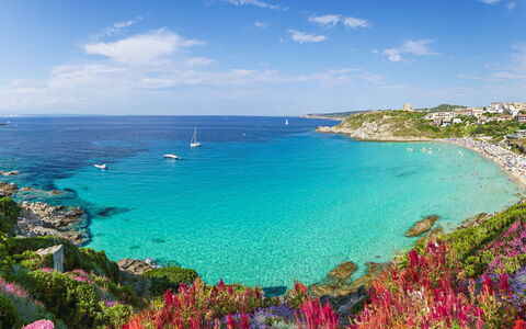 Cristal Blu Apartments In Santa Teresa Gallura: Bleu, L'Eau, Plan D'Eau, Côte, Plage, Cotiers Et Relief Océaniques, Mer, Été, Horizon, Rive