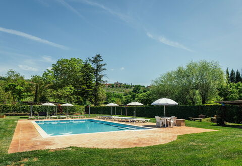 Il Noceto: Arbre, Piscine, Arbuste, Recours, Jardin, Eco Hôtel, Aménagement Paysager, Ombre, Plantation, Hacienda