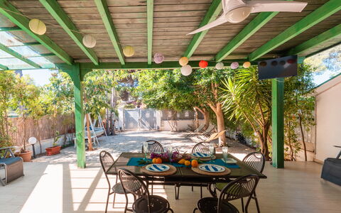 La Maison De Rosetta: Meubles, Ombre, Eco Hôtel, Mobilier De Jardin, Recours, Chaise, Structure En Plein Air, Patio, Jardin, Plafond