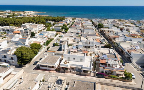 La Maison De Rosetta: Jour, Bâtiment, Zone Résidentielle, Zone Urbaine, Ville, Ville, Quartier, Maison, Domicile, Architecture