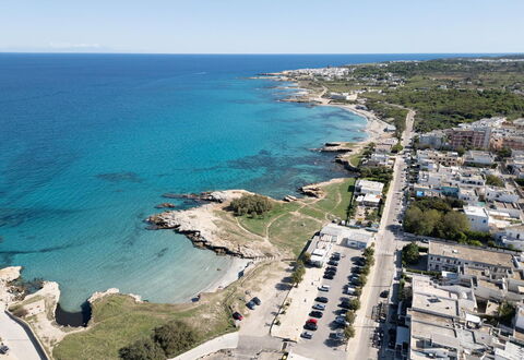 Oasi Blu In San Foca, Wi-fi, Parking: Ciel, Bleu, L'Eau, Plan D'Eau, Côte, Ressources En Eau, Plage, Cotiers Et Relief Océaniques, Mer, Horizon