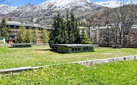 Madeski Apartment: Colline, Chaîne De Montagnes, Station De Montagne, Appartement, Alpes, Vallée, Crête, Sommet, Village De Montagne, Massif