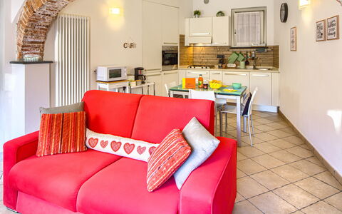 Ca Du Checcu: Meubles, Design Intérieur, Canapé, Pièce, Sol, Domicile, Salon, Sol, Appartement, Plafond