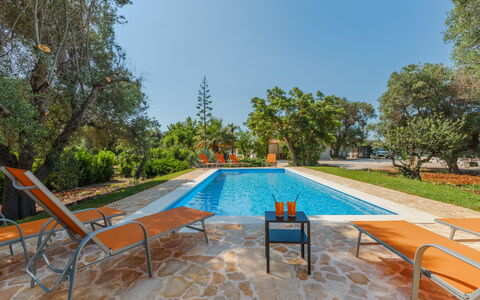 Villa San Vito: Bleu, Piscine, Jardin, Recours, Ombre, Biens, Aménagement Paysager, Arrière-Cour, Eco Hôtel, Cour