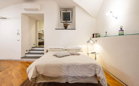 Casa Garibaldi - Levanto: Meubles, Design Intérieur, Lit, Mur, Sol, Sol, Chambre, Plafond, Bois, Pièce