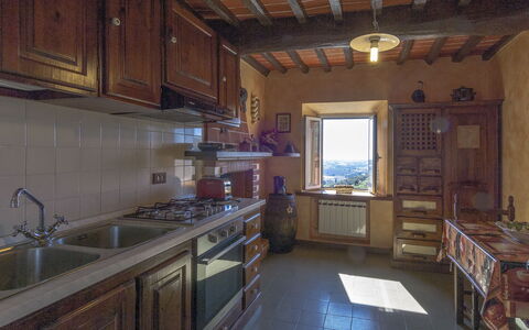 Casale La Pieve: Cuisine, Meubles, Sol, Design Intérieur, Comptoir, Cabinetry, Appareil De Cuisine, Principaux Appliance, Pièce, Domicile