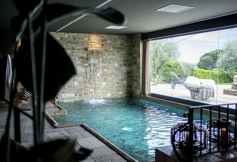 Villa delle Rose: Piscine, Composite, Recours, Caractéristique De L'Eau, Conception, Hôtel, Eco Hôtel, Plante D'Appartement, Villa, Cour