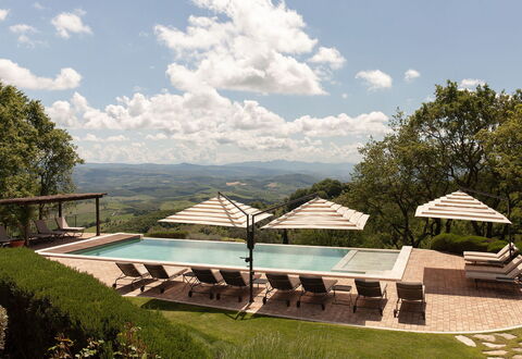 Torre Antica: Piscine, Mobilier De Jardin, Recours, Balancelle, Eco Hôtel, Ombre, Aménagement Paysager, Biens, Ferme, Villa