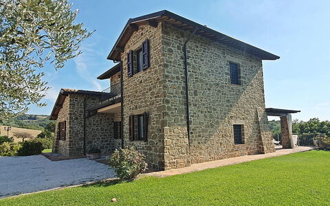 Santa Barbara: Bâtiment, Maison, Façade, Architecture, Domicile, Zone Résidentielle, Porte, Chalet, Zone Rurale, Biens