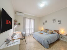 Lory House
