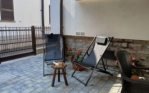 Irene: Meubles, Sol, Sol, Mobilier De Jardin, Composite, Chaise, Dalle, Le Fer, Tuile, Béton