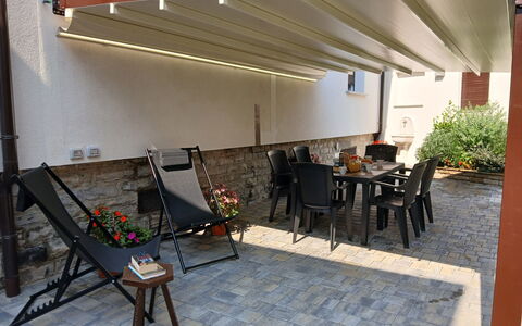 Irene: Store, Ombre, Pot De Fleur, Structure En Plein Air, Tache De Bois, Plante D'Appartement, Patio, Conception, Dur, Mobilier De Jardin